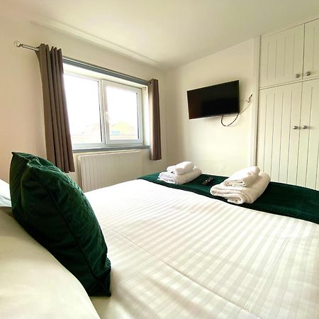 Kennedy House By Blackpool Service Apartments Bagian luar foto