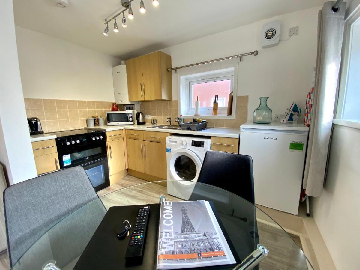 Kennedy House By Blackpool Service Apartments Bagian luar foto