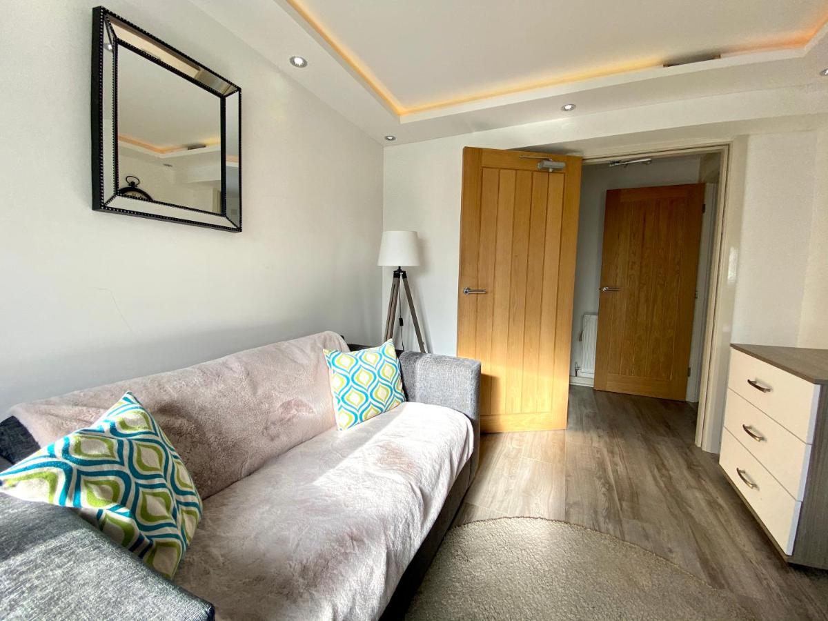 Kennedy House By Blackpool Service Apartments Bagian luar foto