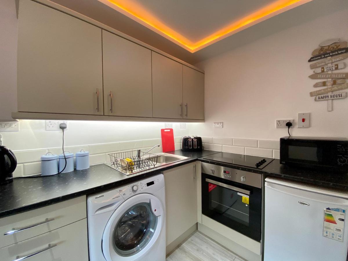 Kennedy House By Blackpool Service Apartments Bagian luar foto