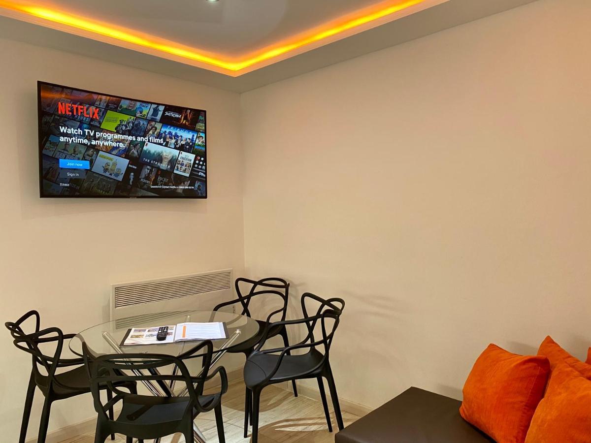 Kennedy House By Blackpool Service Apartments Bagian luar foto