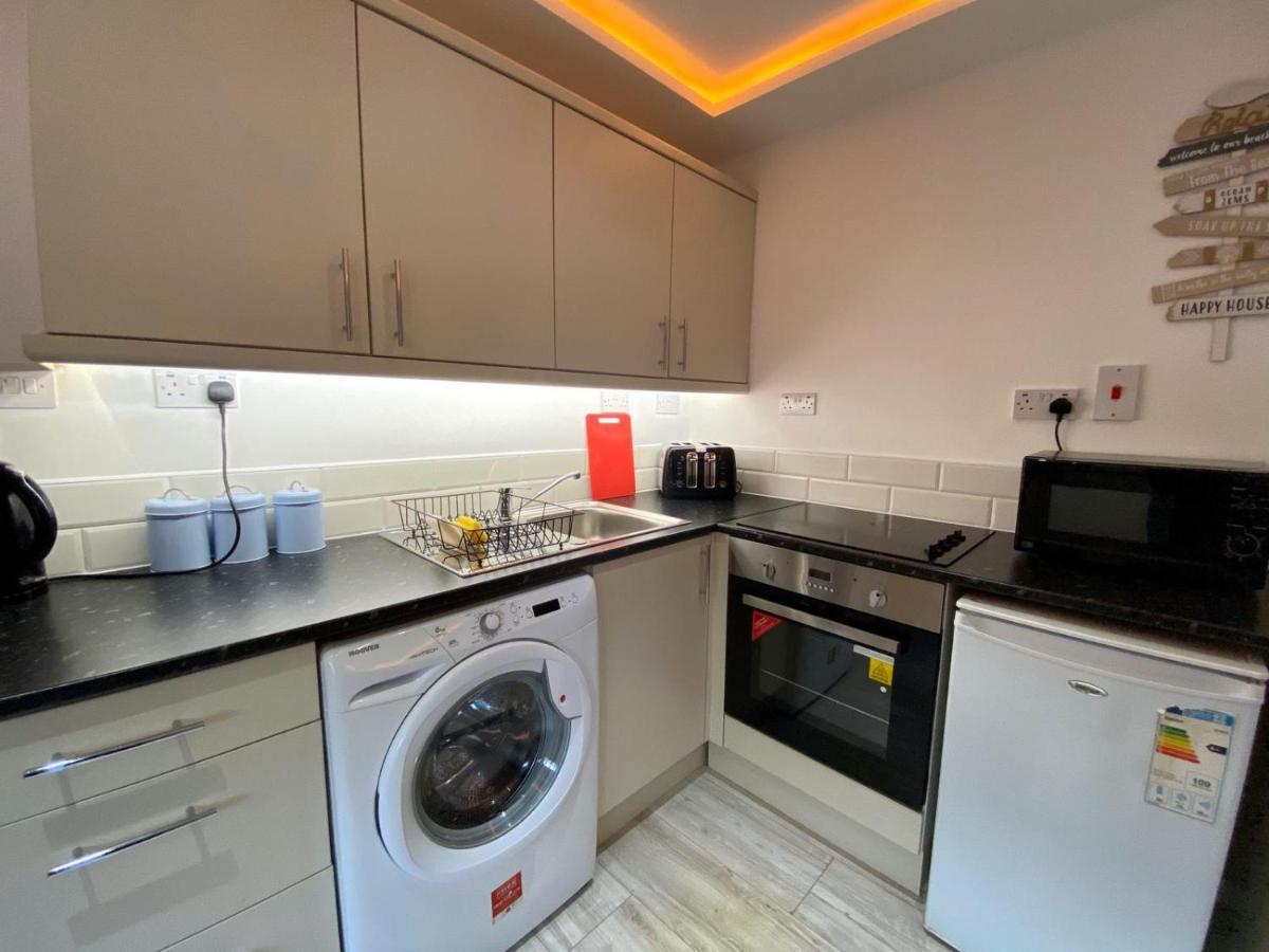 Kennedy House By Blackpool Service Apartments Bagian luar foto