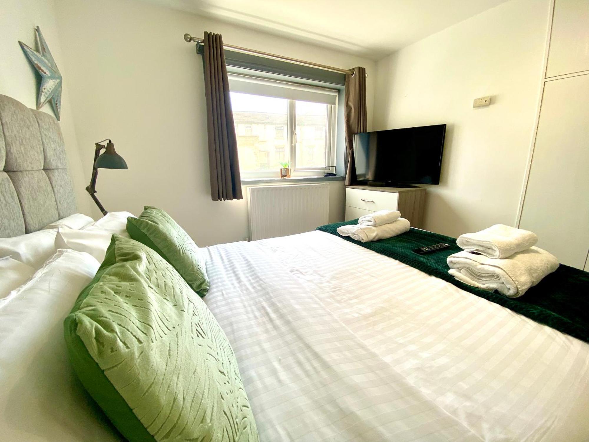 Kennedy House By Blackpool Service Apartments Bagian luar foto