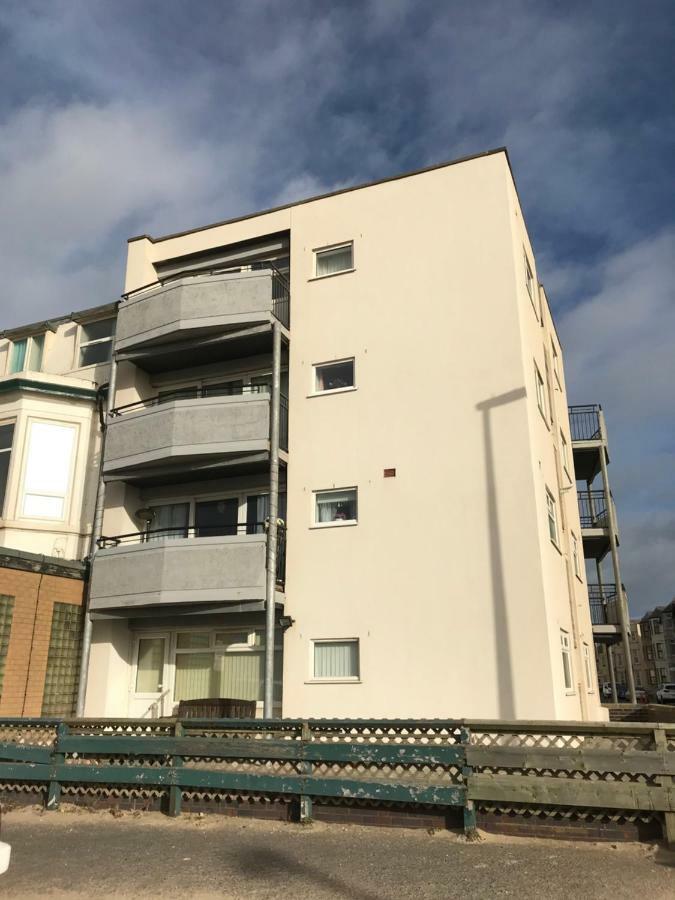 Kennedy House By Blackpool Service Apartments Bagian luar foto